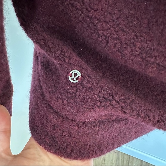 Lululemon wool sherpa hooded zip up Plush in Deep Burgundy Jacket Sz M - Picture 10 of 11